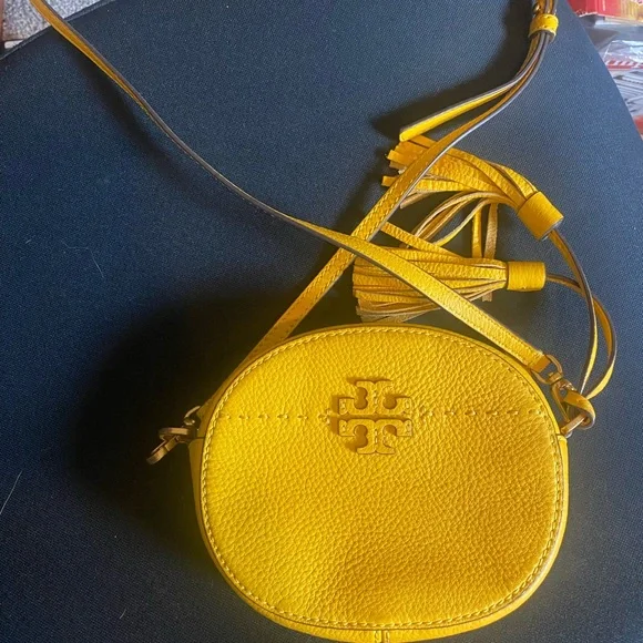 Tory Burch McGraw Round Leather Yellow Marigold Crossbody Purse Bag Tassels - Picture 3 of 9